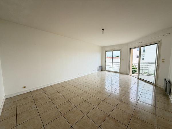17200 ROYAN ROYAN - CENTRE-VILLE - Appartement T3 à louer