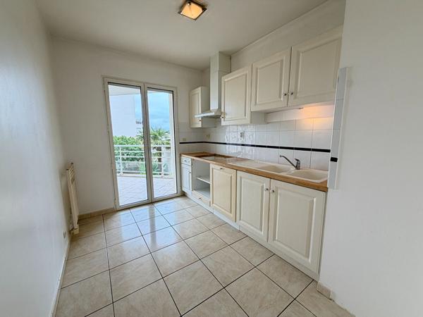 17200 ROYAN ROYAN - CENTRE-VILLE - Appartement T3 à louer