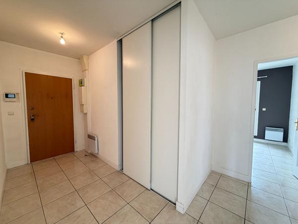 17200 ROYAN ROYAN - CENTRE-VILLE - Appartement T3 à louer