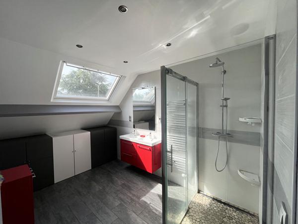 Maison familial sur sous-sol total - Proche DOURDAN/ETAMPES/ ANGERVILLE - 7 pièces 158m2