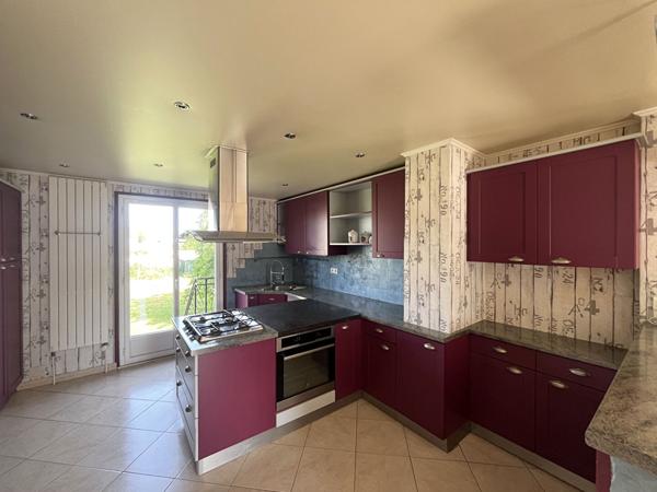 Maison familial sur sous-sol total - Proche DOURDAN/ETAMPES/ ANGERVILLE - 7 pièces 158m2