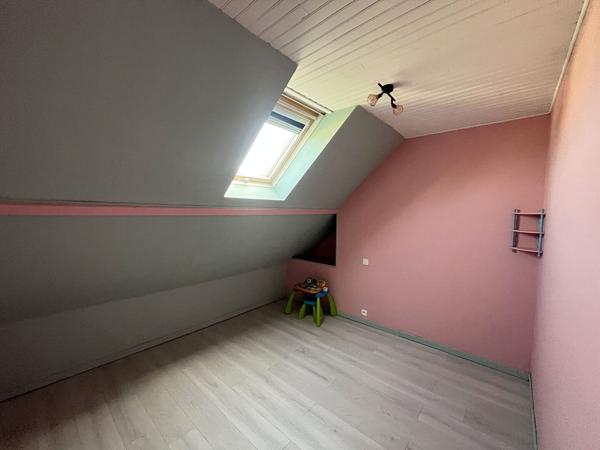 Maison familial sur sous-sol total - Proche DOURDAN/ETAMPES/ ANGERVILLE - 7 pièces 158m2
