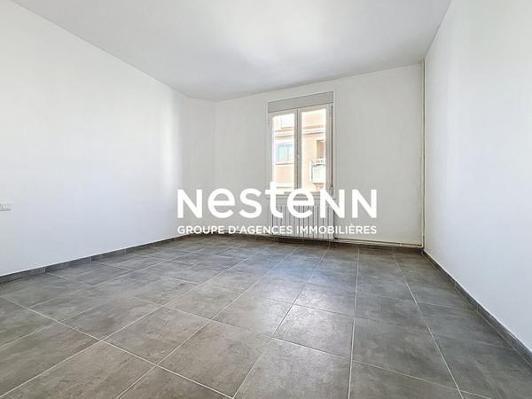 Perpignan , immeuble 2 appartements, garage et cour