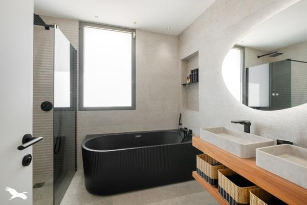 Maison à vendre |  Saint-Aunès |  5 pièces | 230 m²