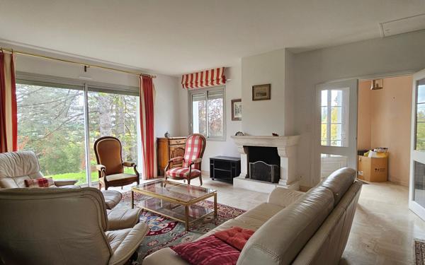 Maison à vendre    6 pièces •  Chinon