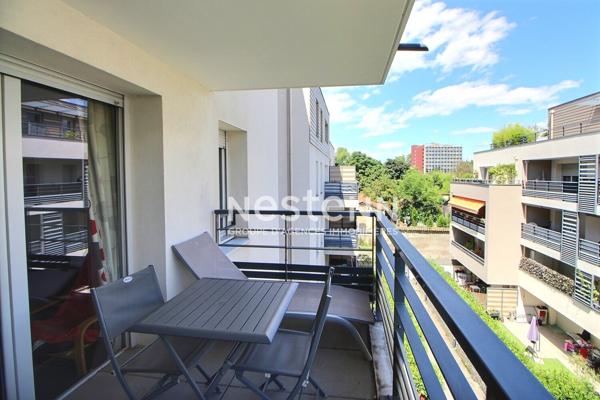 PORTES DE LYON - SECTEUR CENTRE VILLE - T2 - 40M²- RESIDENCE SECURISEE - RECENTE - GARAGE - CAVE - PROCHE TRAMWAY - BUS - GARE - A6 - A7 - ROCADE EST