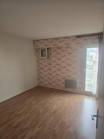 A VENDRE 3P 67m² VUE TRAVERSANT AVEC BALCON LES HESPERIDES COURS BOSQUET A PAU
