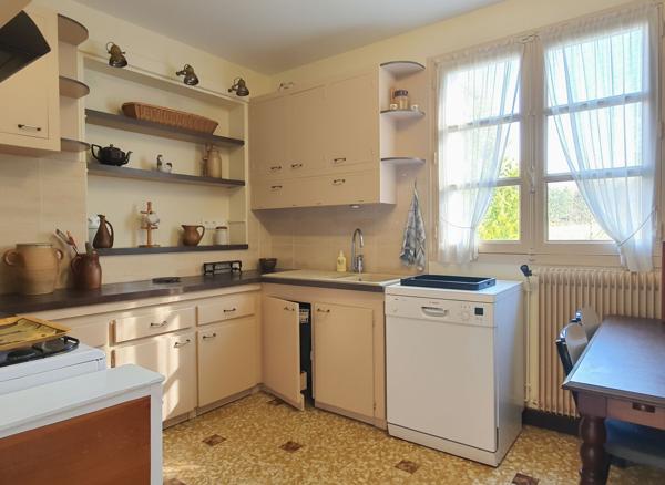 MAISON AVEC DÉPENDANCES À VENDRE À VILLENTROIS