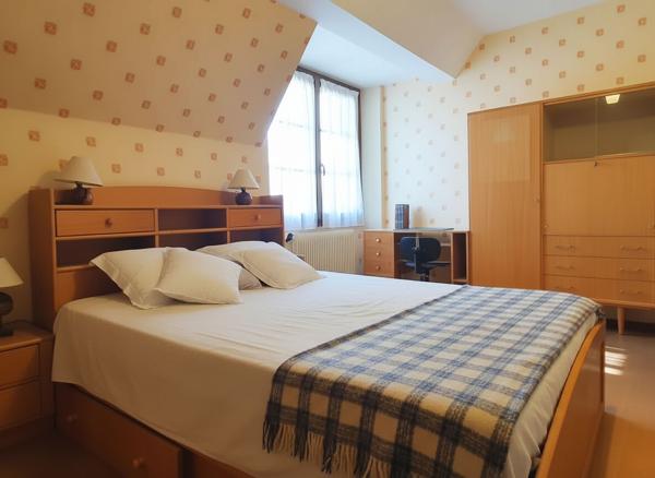 MAISON AVEC DÉPENDANCES À VENDRE À VILLENTROIS