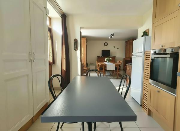 MAISON AVEC DÉPENDANCES À VENDRE À VILLENTROIS