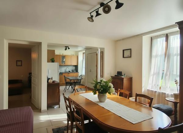 MAISON AVEC DÉPENDANCES À VENDRE À VILLENTROIS