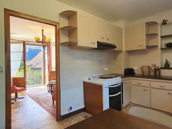 MAISON AVEC DÉPENDANCES À VENDRE À VILLENTROIS