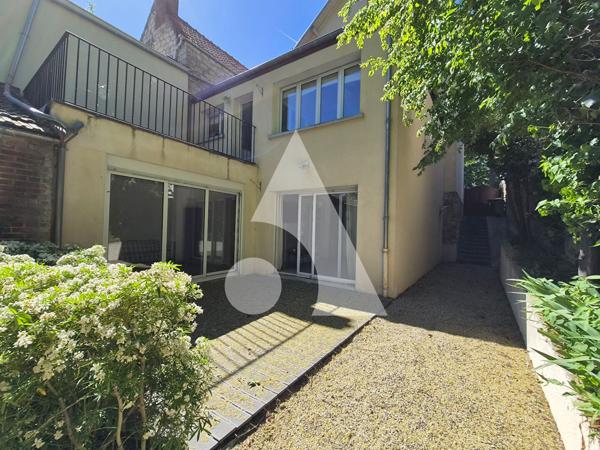 Maison 10 pièces 169.75 m2