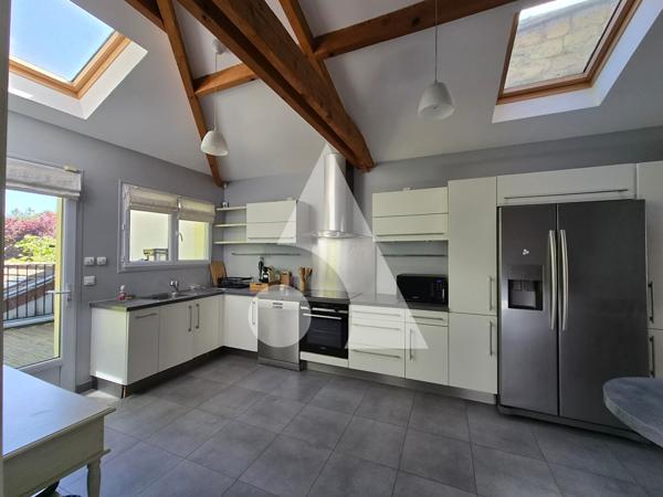 Maison 10 pièces 169.75 m2