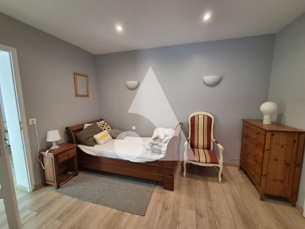 Maison 10 pièces 169.75 m2