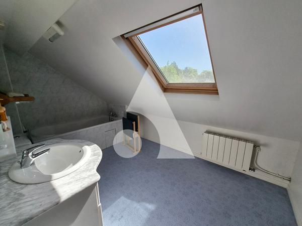 Maison 10 pièces 169.75 m2