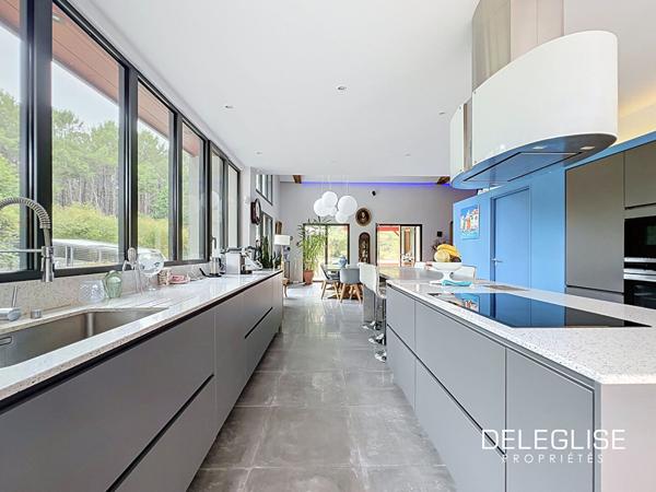 Ref. 1701 : Domaine d’Exception avec piscine – Lac de Sanguinet
