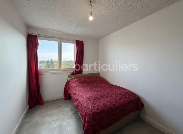 Vente
                Appartement77,9 m² - 5 Pièces -
                    VILLENEUVE SAINT GEORGES (94190)