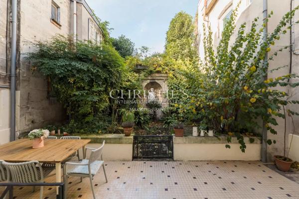 Saint-Seurin / Fondaudège – Appartement en pierre – Petite copropriété – Jardin privatif – 3/4 chambres – Climatisation intégrale – Cave aménageable