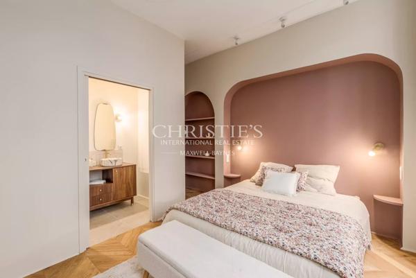 Saint-Seurin / Fondaudège – Appartement en pierre – Petite copropriété – Jardin privatif – 3/4 chambres – Climatisation intégrale – Cave aménageable