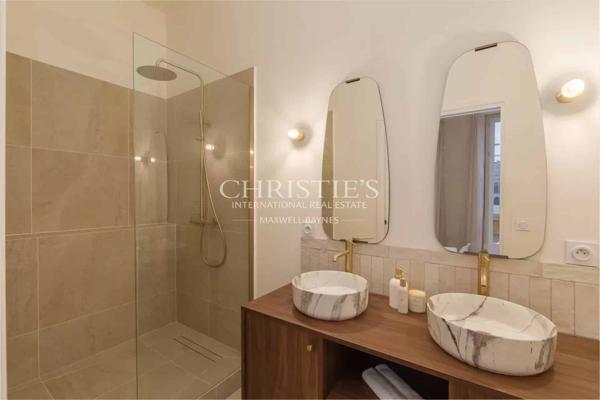 Saint-Seurin / Fondaudège – Appartement en pierre – Petite copropriété – Jardin privatif – 3/4 chambres – Climatisation intégrale – Cave aménageable