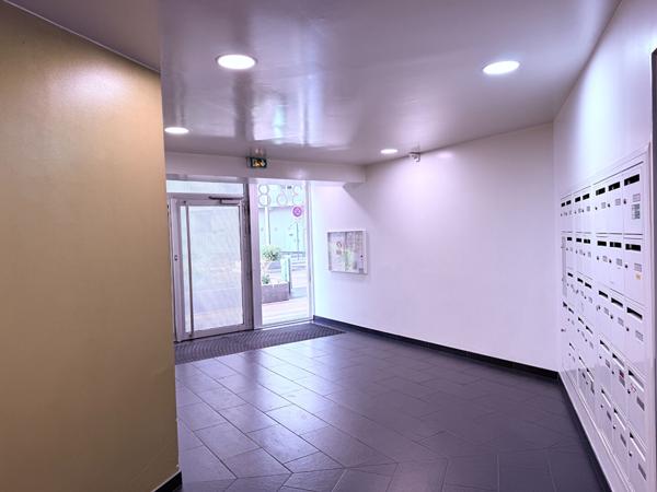 Appartement 2 pièce(s)_ balcon_parking_asnieres