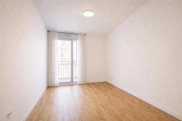 Appartement 2 pièce(s)_ balcon_parking_asnieres