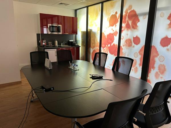 BUREAUX à LOUER de 158 m²
