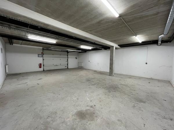 Bureaux de 276m2 avec stockage et parking - LAON