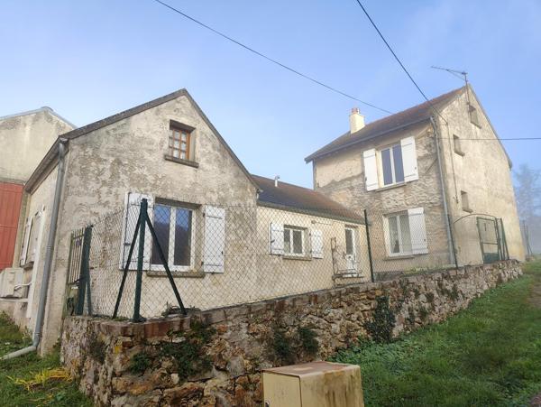 Maison de village indépendante avec grand jardin