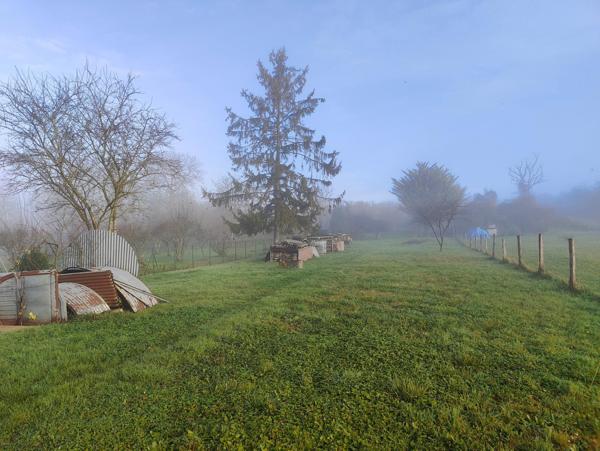 Maison de village indépendante avec grand jardin