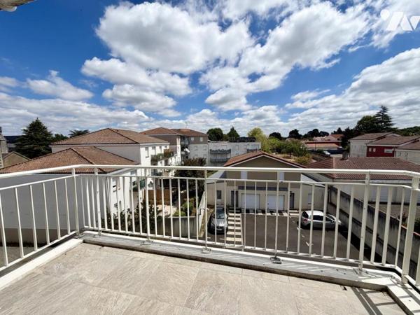 T3 lumineux avec balcon et box double - 71m²