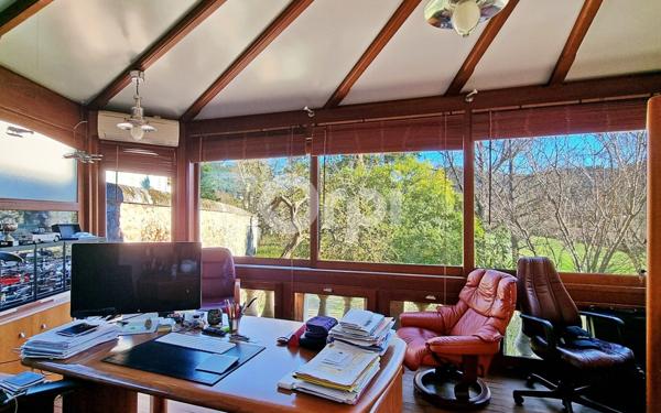 Maison à vendre    8 pièces •  Saint-Jean-du-Gard