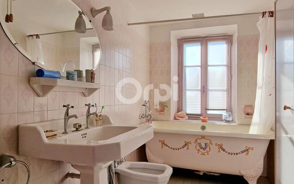 Maison à vendre    8 pièces •  Saint-Jean-du-Gard