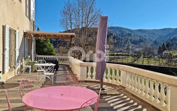 Maison à vendre    8 pièces •  Saint-Jean-du-Gard