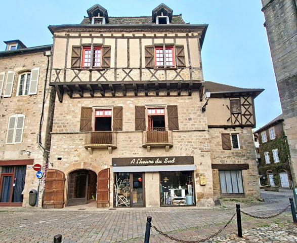 L'Héritage du Vicomte : Investissement d'Exception au Coeur de Beaulieu Beaulieu sur dordogne