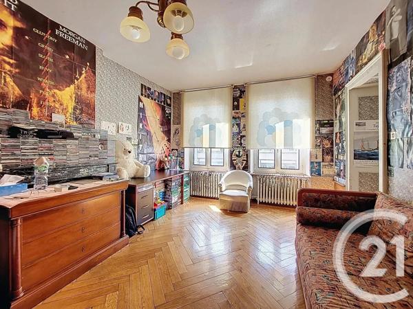 Immeuble à vendre  526 m 2   MIRECOURT  - 88
