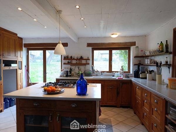 Demeure 315 m² à Vic-Fezensac 32190
