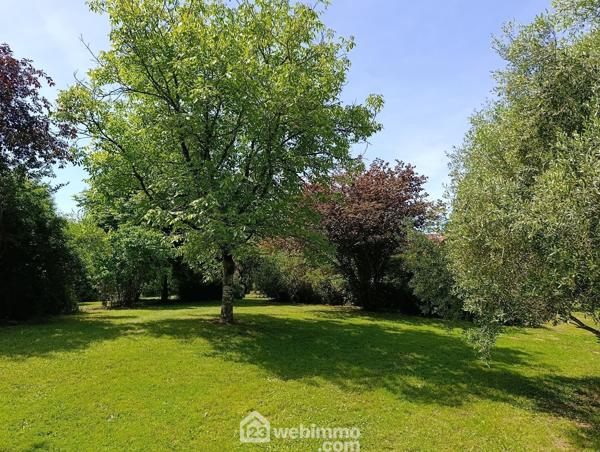 Demeure 315 m² à Vic-Fezensac 32190