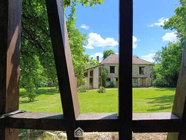 Demeure 315 m² à Vic-Fezensac 32190