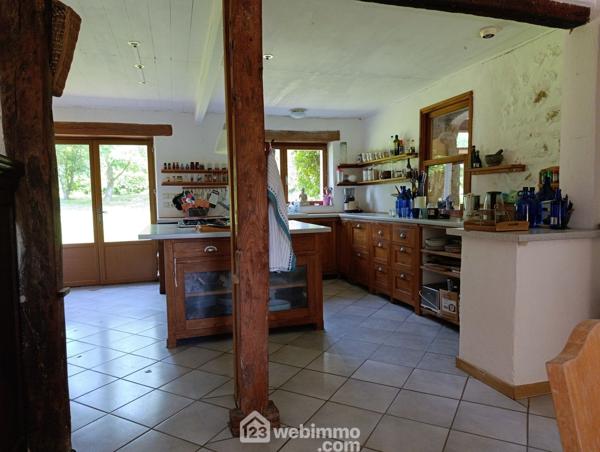 Demeure 315 m² à Vic-Fezensac 32190
