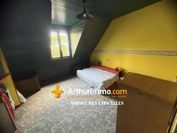 Vente                                                      Maison
                        
                     6 pièces                      154 m2                     à Martigné-Ferchaud