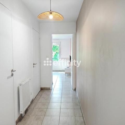 Appartement
         3 pièces
        - 66 m² 274 100 € *