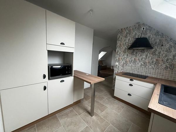 Appartement 2 pièces  à louer au dernier étage à Saumur
