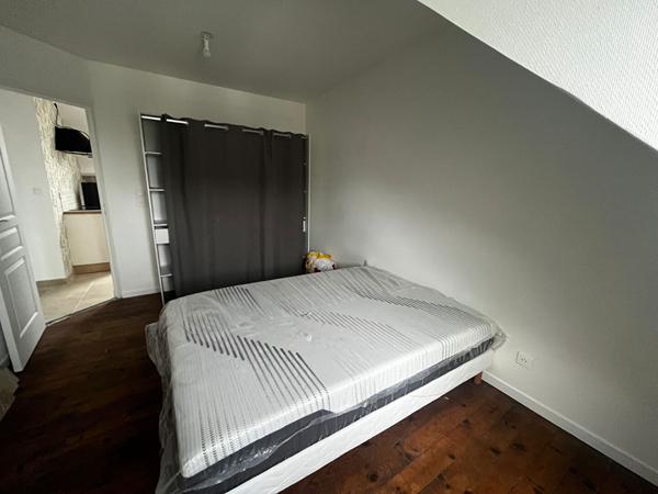 Appartement 2 pièces  à louer au dernier étage à Saumur