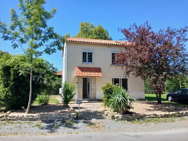 Maison en pierre rénovée, aucuns travaux !