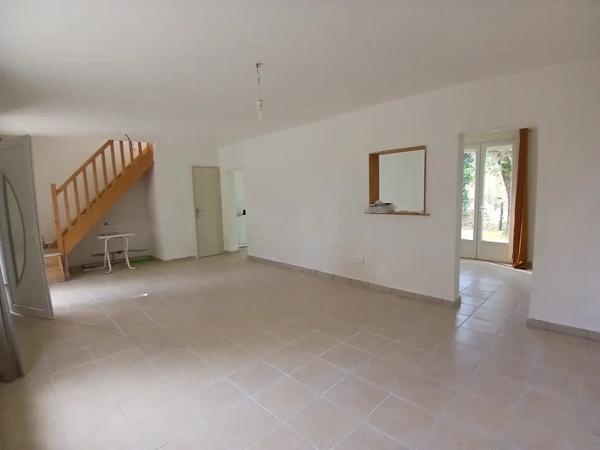 Maison en pierre rénovée, aucuns travaux !
