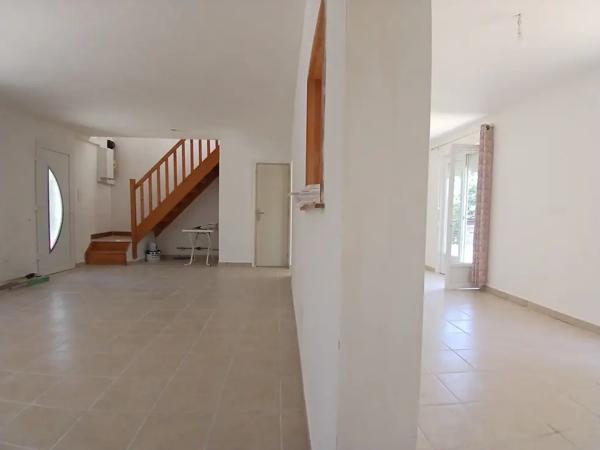 Maison en pierre rénovée, aucuns travaux !