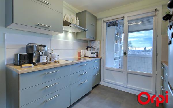 Appartement à vendre    3 pièces • 54 m2 Bourgoin-Jallieu