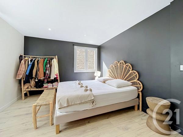 Appartement F5 à vendre  5 pièces - 119,33 m 2   LE PUY EN VELAY  - 43